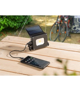 Mobile solar charger 1